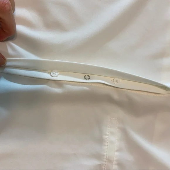 New NWT Modern Ambition White Button-Up Shirt Delightfully Technical Traveler L - Picture 15 of 15